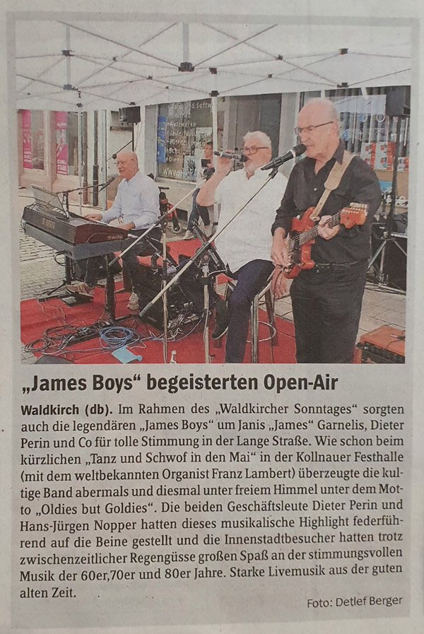 Trio James Boys Revival Band beim Oldtimer Sonntag in Waldkirch